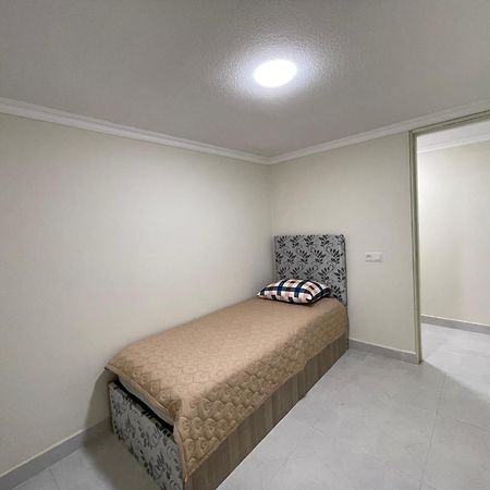 White Stones Apartment Kutaisi Exterior photo