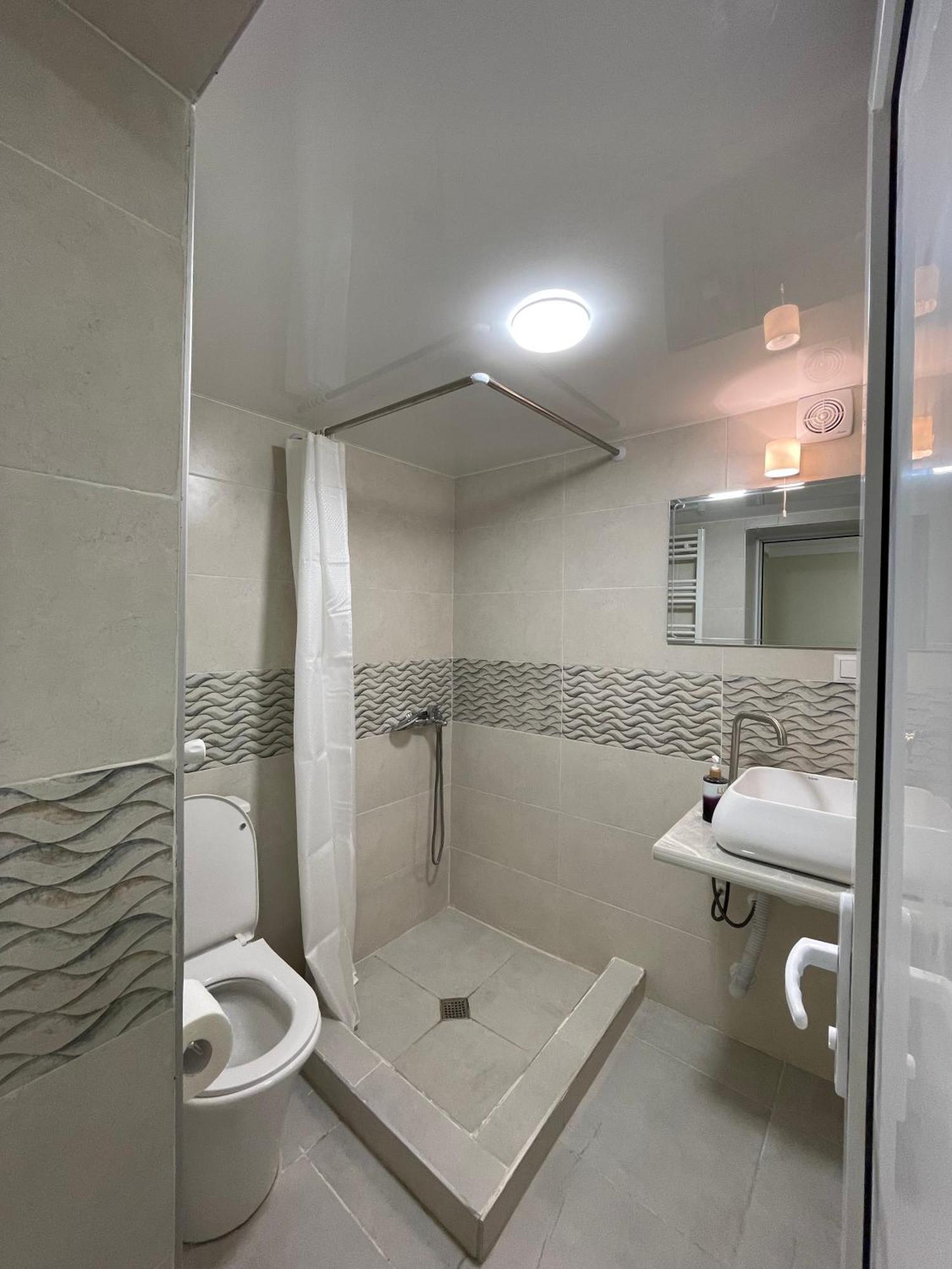 White Stones Apartment Kutaisi Exterior photo